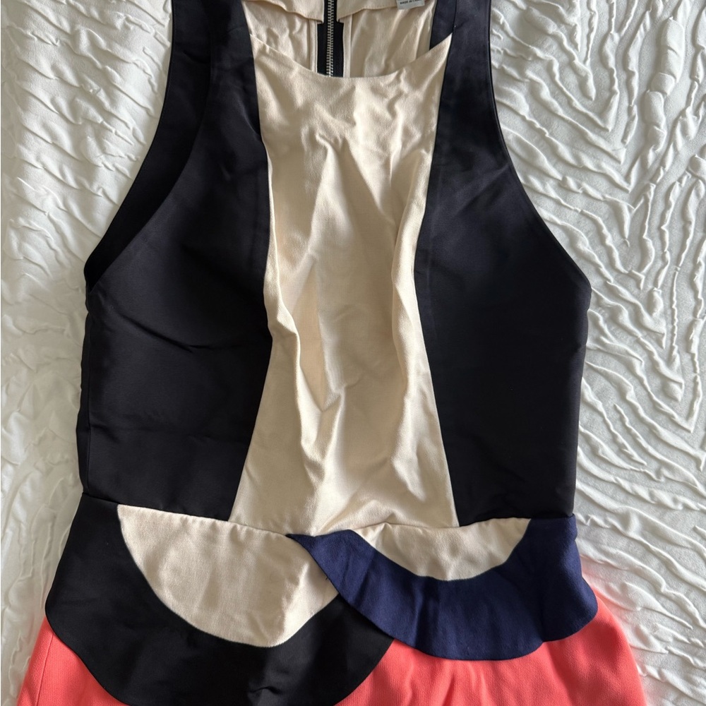 Diane Von Furstenberg Asymmetrical Black and White Sleeveless Tank Top